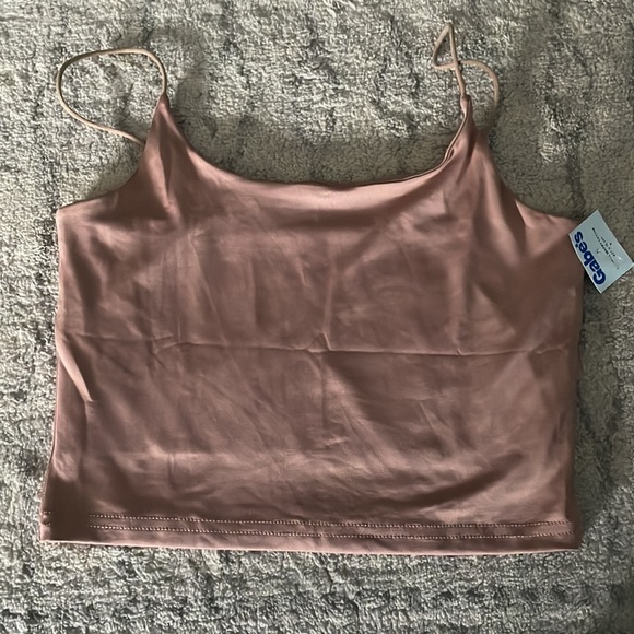 Spaghetti strap crop top NWT - Picture 3 of 4